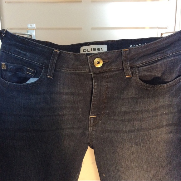 Woman's Designer Jeans - Picture 2 of 4